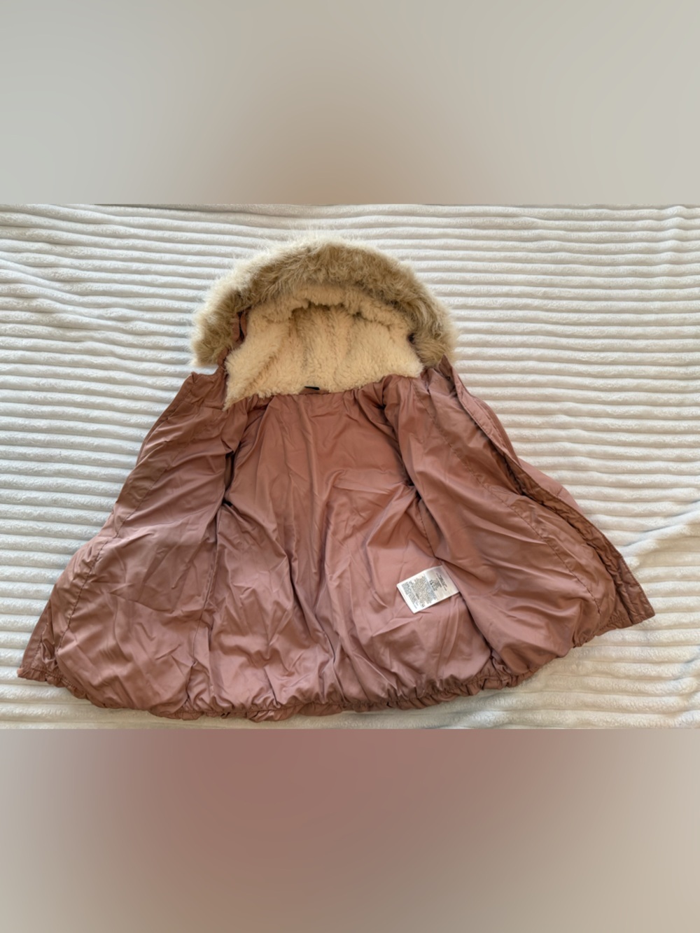 GAP Mauve Pink Puffer Jacket with Faux Fur Trim Hood - Picture 3 of 6